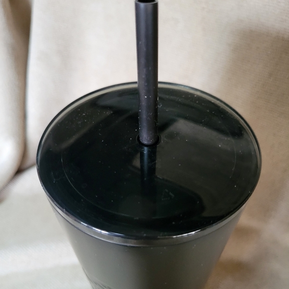 2018 Matte Black Stainless Steel Starbucks Tumbler - Picture 3 of 3